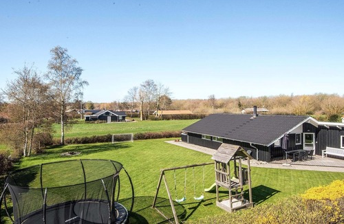 Skovmose House | 8 person holiday home in Sydals