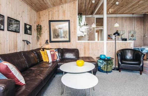 Femmøller House | 8 person holiday home in Ebeltoft
