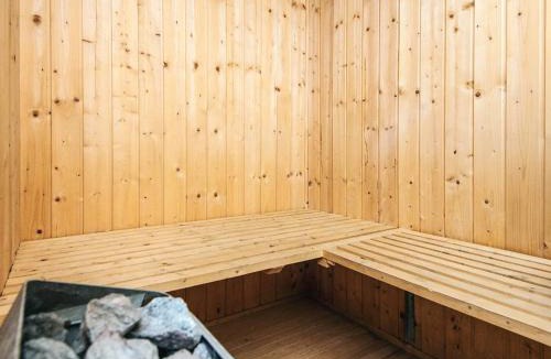 Femmøller House | 8 person holiday home in Ebeltoft