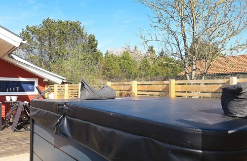 Ertebølle House | 8 person holiday home in Farsø