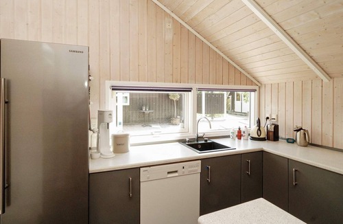 Hojby House | 8 person holiday home in Højby