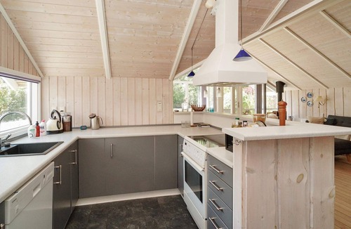 Hojby House | 8 person holiday home in Højby