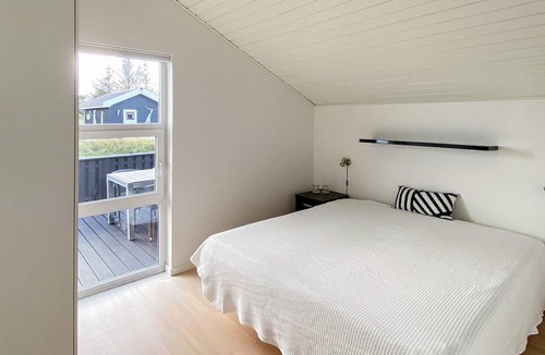 Hou House | 8 person holiday home in Hals