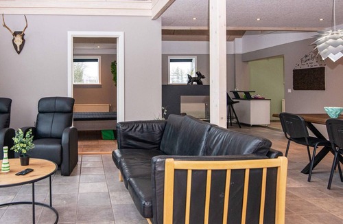 Henne House | 8 person holiday home in Henne