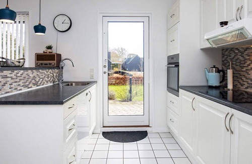 Østerskov House | 8 person holiday home in Humble