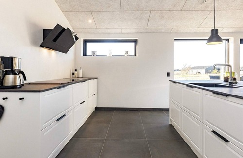 Bratten Strand House | 8 person holiday home in Jerup-By Traum