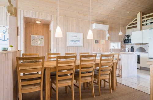 Skaven Strand House | 8 person holiday home in Tarm