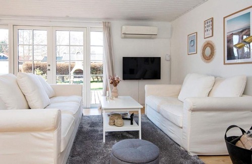 Grena Strand House | 8 person holiday home in Grenaa