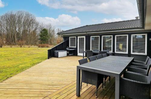 Hou House | 8 person holiday home in Hals-By Traum