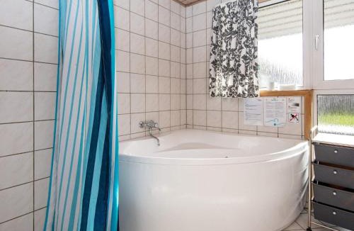 Hejlsminde Strand House | 8 person holiday home in Hejls