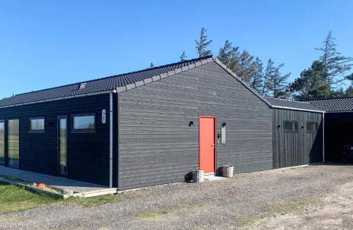 Bratten Strand House | 8 person holiday home in Jerup-By Traum