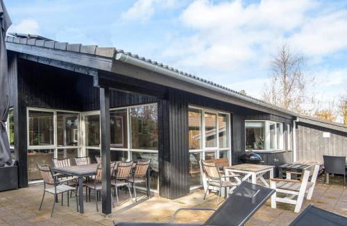 Jegum House | 8 person holiday home in Oksbøl-By Traum