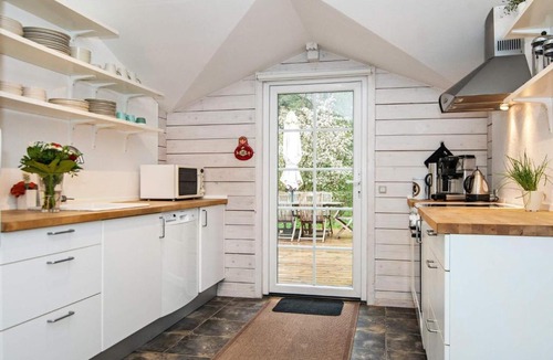 Ronde House | 8 person holiday home in R nde