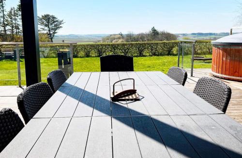 Remmer Strand House | 8 person holiday home in Struer-By Traum