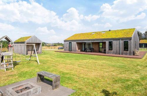Grønhøj House | 8 person holiday home in Saltum-By Traum