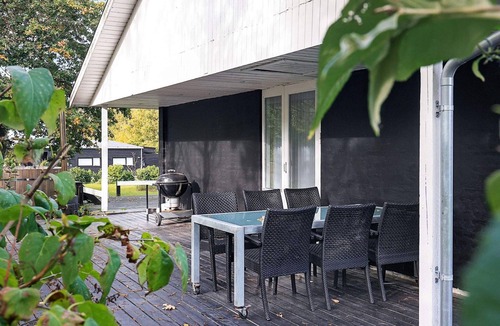 Sundstrup House | 8 Person Holiday Home in Skals