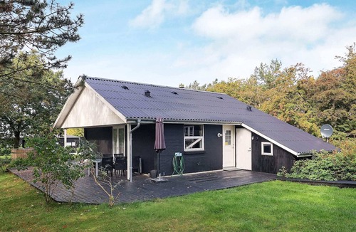 Sundstrup House | 8 Person Holiday Home in Skals