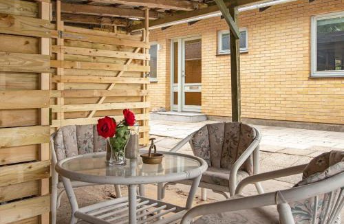 Struer House | 8 person holiday home in Struer-By Traum