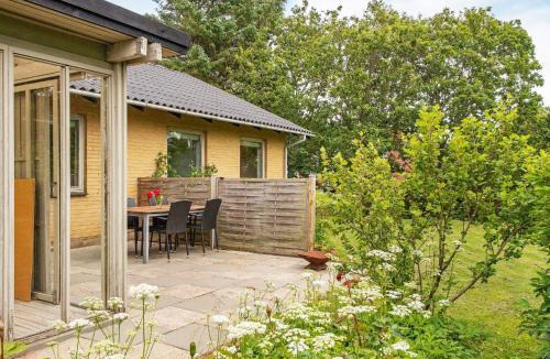 Struer House | 8 person holiday home in Struer-By Traum