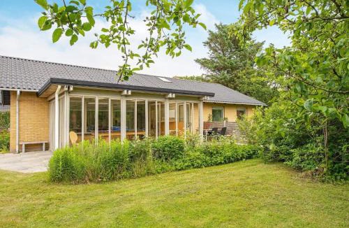 Struer House | 8 person holiday home in Struer-By Traum