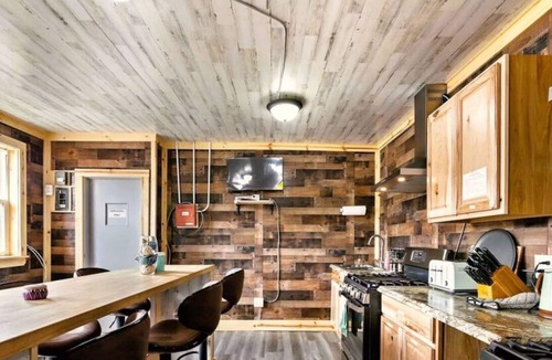 Leadville House | #8 Private room in heart of Leadville dog friendly