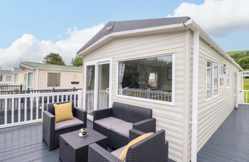 Llwyngwril House | 8 Puffin Way