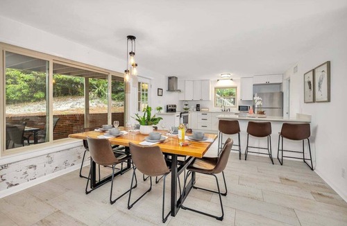 Jekyll Island House | 8 Stewart Lane - 5 Bedrooms with pool!