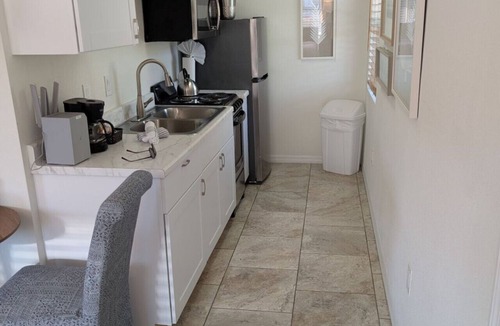 Siesta Key Hotel | #8-TwinPalms-King Studio Suite