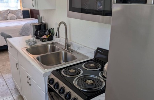 Siesta Key Hotel | #8-TwinPalms-King Studio Suite