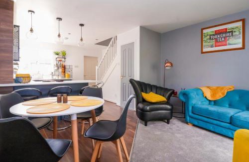 Otley House | 8 Wharfedale Mews