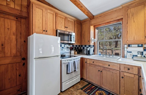 Llano Cabin | 80 acre Ranch with Private Creekfront Cabin