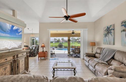 Long Meadow House | 80 Long Meadow