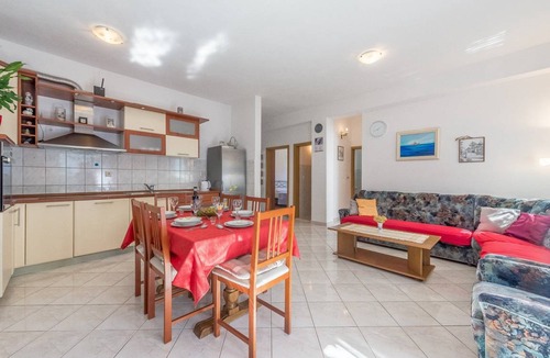 Rogoznica Apartment | 80 m² Apartment ∙ 3 bedrooms ∙ 8 guests