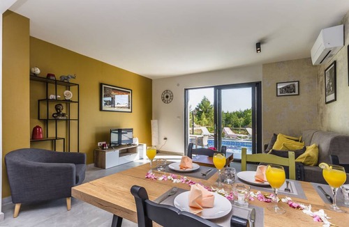 Srima Apartment | 80 m² Apartment ∙ 2 bedrooms ∙ 6 guests
