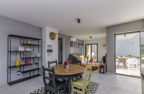 Srima Apartment | 80 m² Apartment ∙ 2 bedrooms ∙ 6 guests
