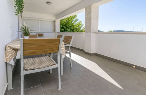 Rogoznica Apartment | 80 m² Apartment ∙ 2 bedrooms ∙ 5 guests