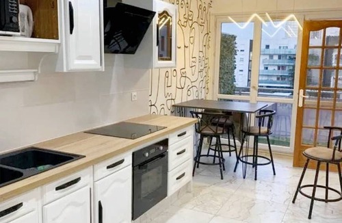 Bobigny Apartment | 80 m² Apartment ∙ 3 bedrooms ∙ 6 guests