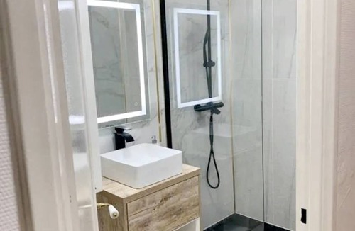 Bobigny Apartment | 80 m² Apartment ∙ 3 bedrooms ∙ 6 guests