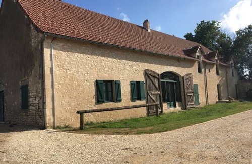 Mauvieres House | 80 m² House ∙ 3 bedrooms ∙ 6 guests