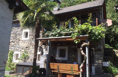 Riazzino House | 80 m² House ∙ 3 bedrooms ∙ 5 guests