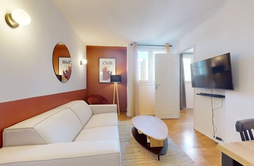 Gennevilliers Resort | 80 m² Private room ∙ 1 bedroom ∙ 2 guests