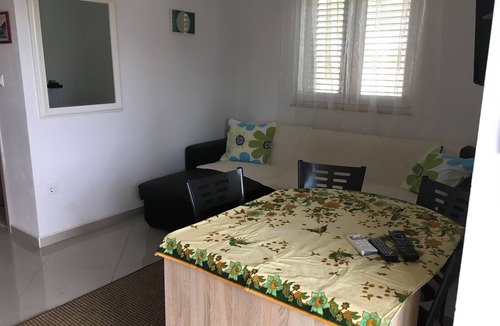 Cove Osibova (Milna) Apartment | 80 Meters Away to the Clear Beautiful Blue Sea!