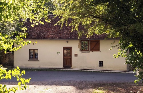 Nohant-Vic Cottage | 800 meters from the George SAND estate, 18th century cottage on the banks of the INDRE river