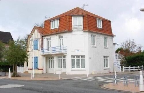 Fort-Mahon-Plage House | 800m the sea, big house with 6 appart for 2 to 15 persons max or less