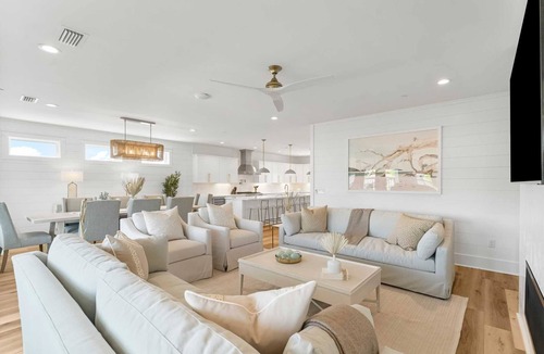 Silver Sands House | 8022 Thomas Dr. Luxury! Heated Pool - Sleeps 24