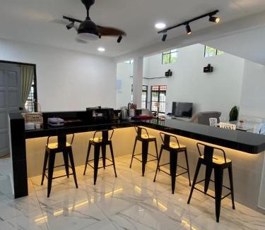 Alor Gajah Villa | 803 Villa AFamosa Villa