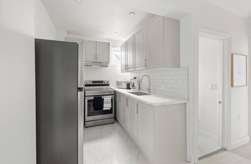 Windsor Apartment | 804 · New Build Bright 2 Bdrm Unit