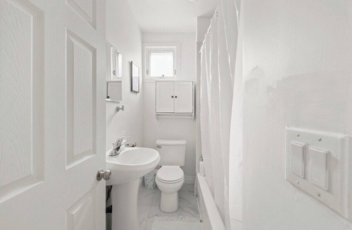 Windsor Apartment | 804 · New Build Bright 2 Bdrm Unit