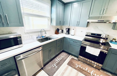 Central San Mateo House | 804 SanMateo Comfortable 2BR Home/WiFI & Free Parking