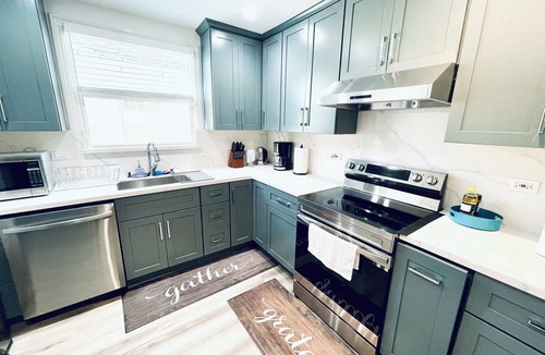 Central San Mateo House | 804 SanMateo Comfortable 2BR Home/WiFI & Free Parking